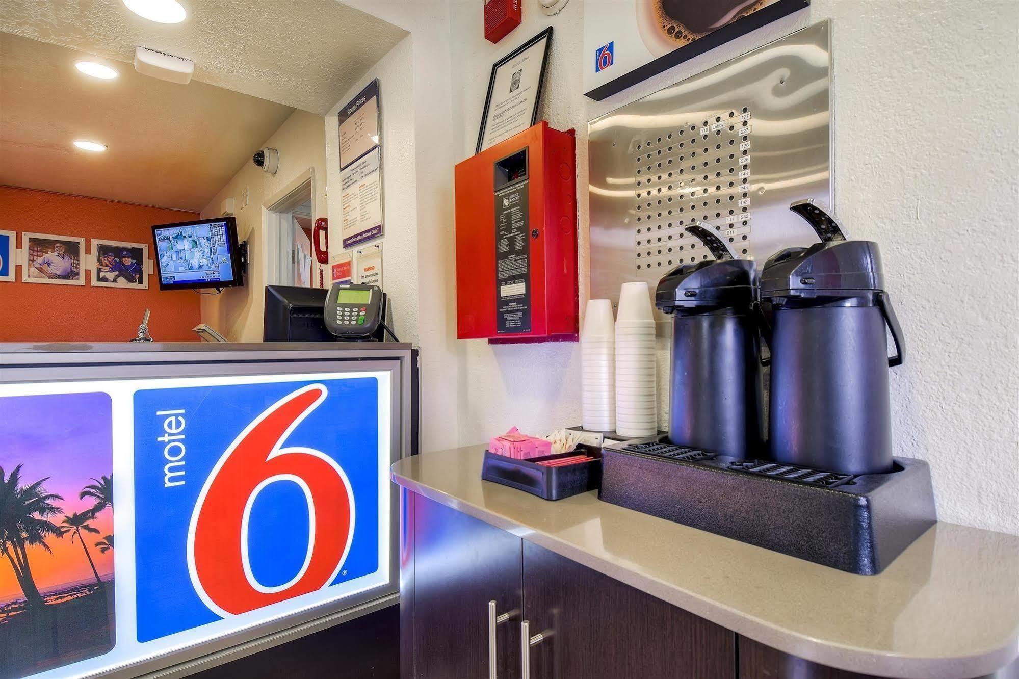 Motel 6-Chino, Ca - Los Angeles Area מראה חיצוני תמונה
