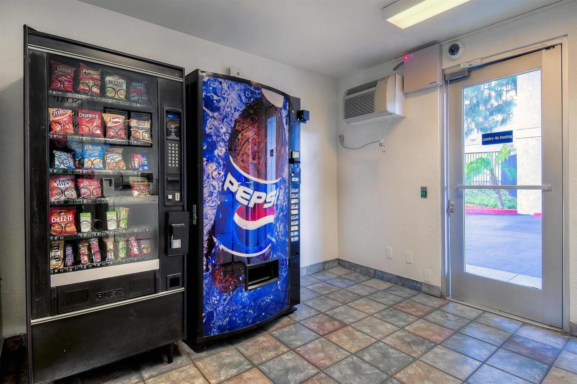Motel 6-Chino, Ca - Los Angeles Area מראה חיצוני תמונה